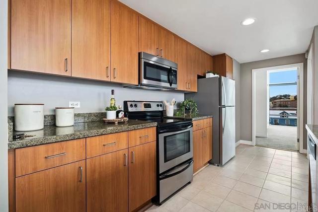 Image 1 of 24 For 1080 Park Boulevard 607