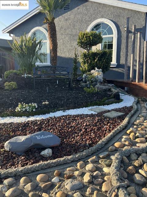 2269 Cypress AVE, San Pablo CA: https://media.crmls.org/mediaz/6a9e7f48-14a9-4f68-8a6a-5cb91f14f1d5.jpg