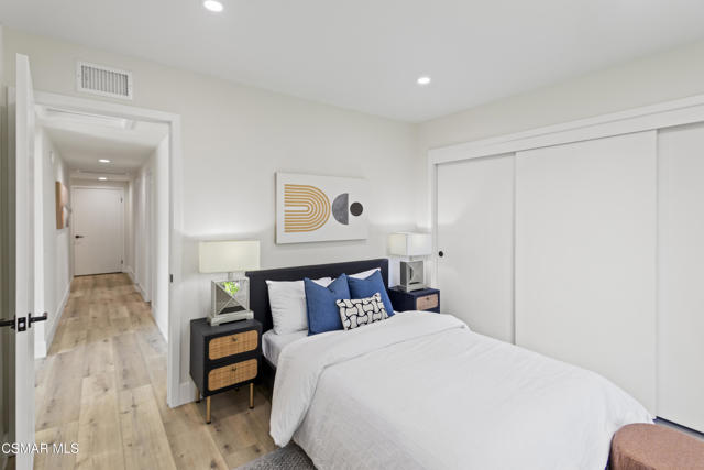 416 Camino Dos Palos, Thousand Oaks CA: https://media.crmls.org/mediaz/6a9e8946-2742-4e2d-9d40-db67cade6065.jpg
