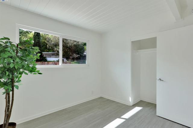 1167 Temple Dr, Pacheco CA: https://media.crmls.org/mediaz/6a9ef376-4d9f-46ee-86ae-0440f4bdcf53.jpg