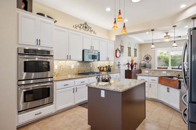 44755 Via Rosa Trail, La Quinta CA: https://media.crmls.org/mediaz/6a9f0daf-b39c-4ae7-8585-74332b40d8cf.jpg