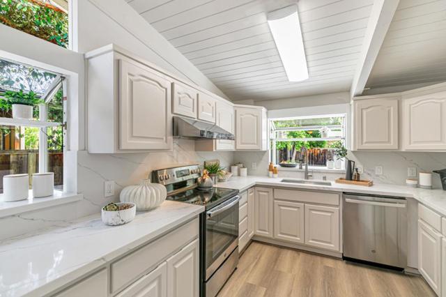 3845 Corina Way, Palo Alto CA: https://media.crmls.org/mediaz/6a9f10c6-a25f-430c-9998-3cd84ed9adc9.jpg