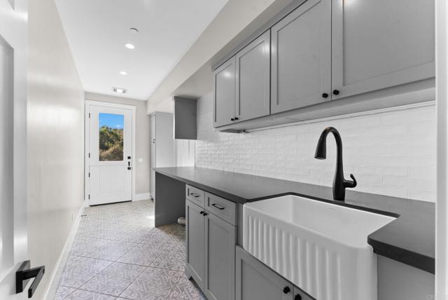 Detail Gallery Image 36 of 56 For 2747 via Del Robles, Fallbrook,  CA 92028 - 3 Beds | 3 Baths