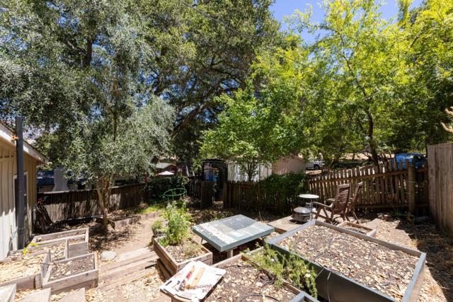 146 Calle De La Ventana, Carmel Valley CA: https://media.crmls.org/mediaz/6aa1d839-8e04-42a6-a1cf-d8426f44d87c.jpg