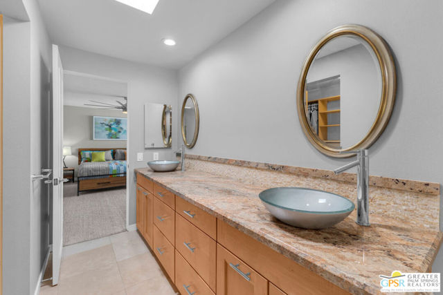 1211 Tamarisk West Street, Rancho Mirage CA: https://media.crmls.org/mediaz/6aa23957-6b1a-4d2e-8f79-1e438ebf6378.jpg