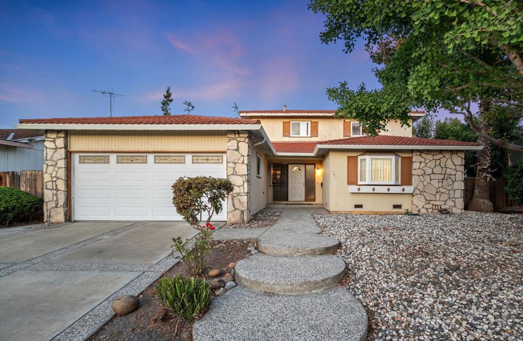 787 San Clemente Way