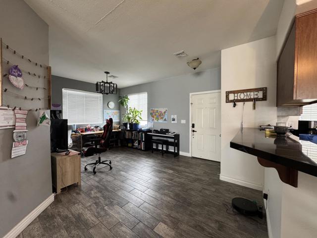 401 Sage Brush Street, Blythe CA: https://media.crmls.org/mediaz/6aa48a87-8cca-4c21-b9b9-a8ee1318b890.jpg