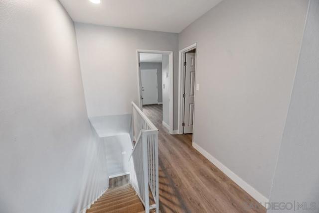 1111 Seacoast Dr, Imperial Beach CA: https://media.crmls.org/mediaz/6aa4b819-ad79-49d1-8a4c-d2b7a18ee478.jpg