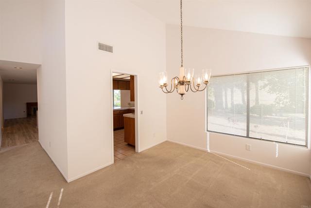 2432 Live Oak Road, Escondido CA: https://media.crmls.org/mediaz/6aa5a9e1-2372-4fd0-ad60-d81c88b08289.jpg
