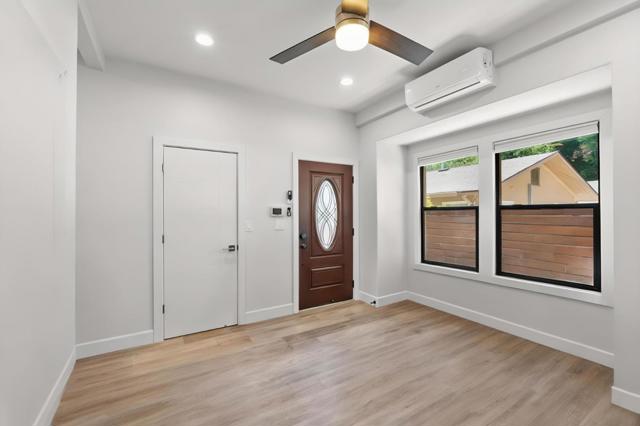 251 Middlefield Road, Palo Alto CA: https://media.crmls.org/mediaz/6aa7219a-f446-4eaa-bee4-df13ebac941e.jpg