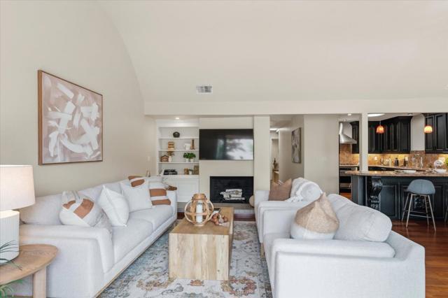 247 Casitas Bulevar, Los Gatos CA: https://media.crmls.org/mediaz/6aa78774-21d8-47e9-a7fa-7d40695930c8.jpg