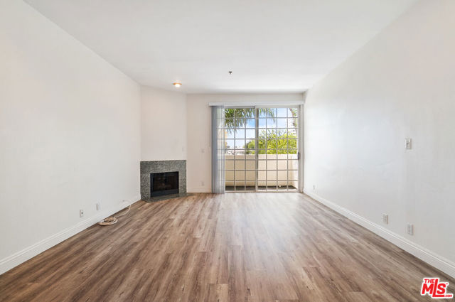 Image 3 for 1240 Amherst Ave #202, Los Angeles, CA 90025