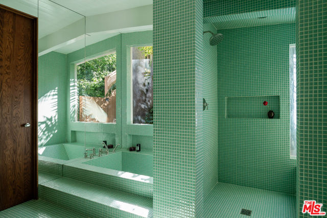 8945 Wonderland Park Avenue, Los Angeles CA: https://media.crmls.org/mediaz/6aa7ca6a-c9cb-4520-a095-10e72d2387a3.jpg