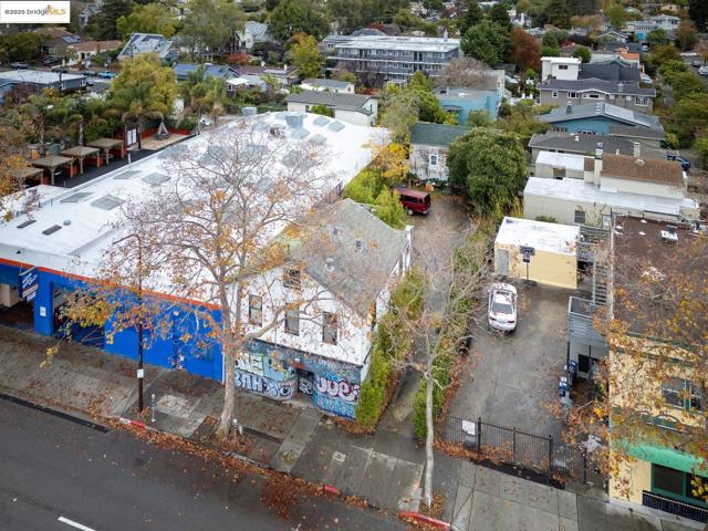 2331 San Pablo Ave, Berkeley CA: https://media.crmls.org/mediaz/6aa7ff6b-0d76-42a3-9d80-e9af34f86ad7.jpg