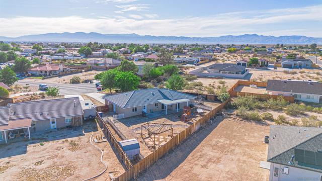 21540 Ives Dr, California City CA: https://media.crmls.org/mediaz/6aa84ef3-c6a8-4d99-b733-6d67a17c525f.jpg