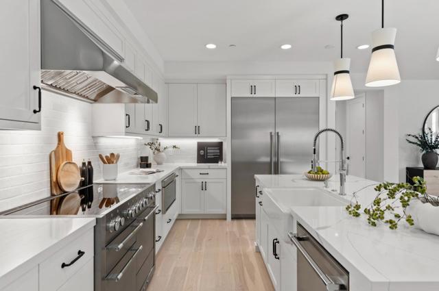 163 Iris Street, Redwood City CA: https://media.crmls.org/mediaz/6aaa1508-00d2-4844-8976-7735e5da0112.jpg