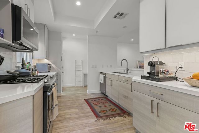 2 Bed Home for Sale in Santa Monica, California
