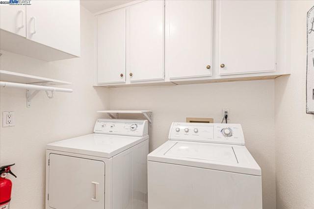 14630 Outrigger Dr., San Leandro CA: https://media.crmls.org/mediaz/6aaab916-8270-47ae-9495-9d2fbc3f3abc.jpg