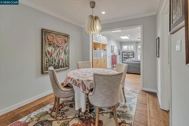 5411 Garvin Ave, Richmond CA: https://media.crmls.org/mediaz/6aab7084-30ed-4636-bd22-e87d6dfcb492.jpg