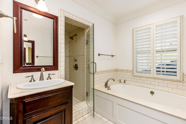 1184 Arden Road, Pasadena CA: https://media.crmls.org/mediaz/6aab94da-c894-463c-b7b5-5791ec601c77.jpg