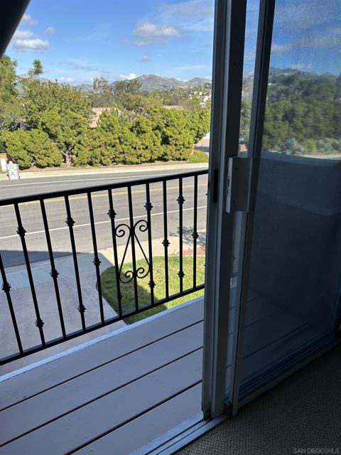 Image 29 of 47 For 12421 Greens East Rd