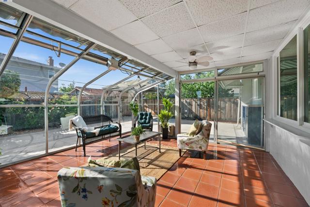 5095 Nottingham Ct, Newark CA: https://media.crmls.org/mediaz/6aabcf75-e0e7-4383-83c1-3f91230a9c70.jpg
