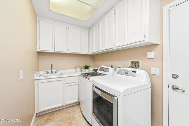 2445 Ranchgrove Drive, Westlake Village CA: https://media.crmls.org/mediaz/6aac58a2-6d16-48f5-8c26-a172a7ea8e92.jpg