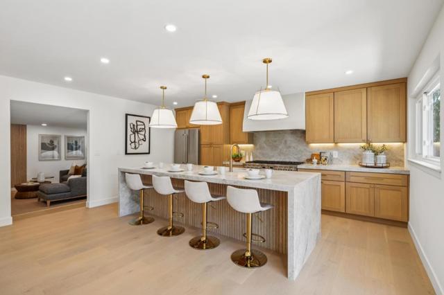 3706 Laurel Way, Redwood City CA: https://media.crmls.org/mediaz/6aaccfd2-bf37-4ac4-a31f-0ba1ef5a6b02.jpg