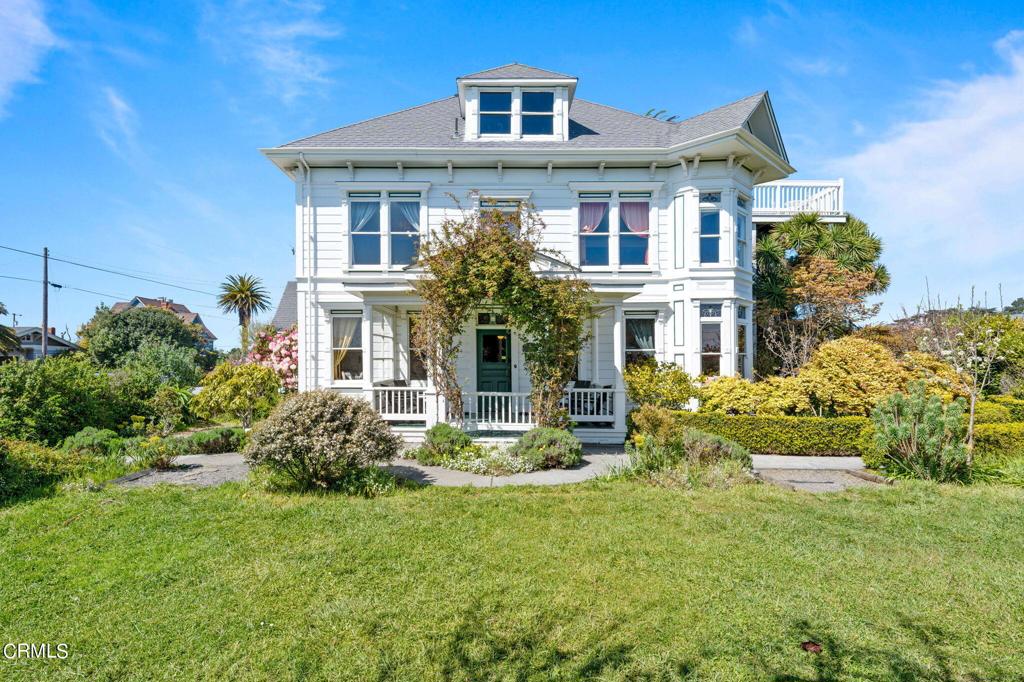 524 Stewart Street, Fort Bragg, CA 95437