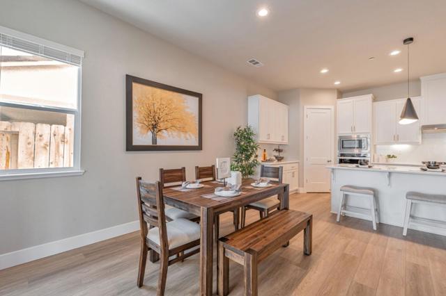 2408 Dilip Drive, Manteca CA: https://media.crmls.org/mediaz/6aad0d54-234a-4e63-a733-6cb7ca9cebb4.jpg