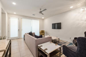 211 The, Palm Springs CA: https://media.crmls.org/mediaz/6aad63dd-58f2-431e-a41f-169039d4b1a1.jpg