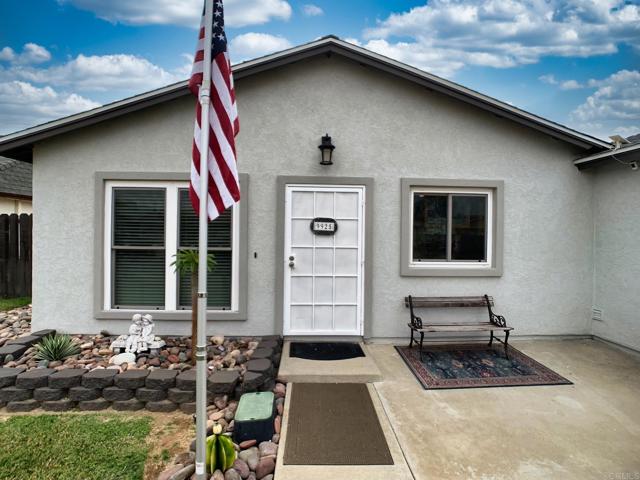 9925 Donner Street, Santee CA: https://media.crmls.org/mediaz/6aad6ab6-0f72-47ab-a48e-2cd7d315f2ce.jpg