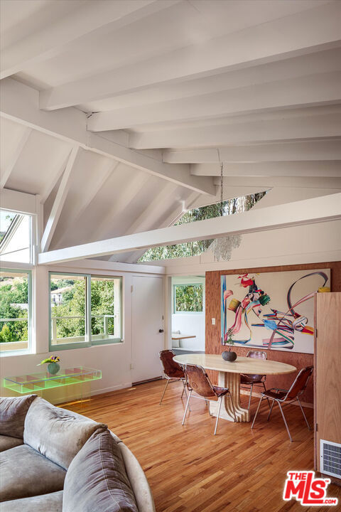 2764 Outpost Drive, Los Angeles CA: https://media.crmls.org/mediaz/6aad81ec-4c1b-4819-97d7-fffcc0ad83e4.jpg