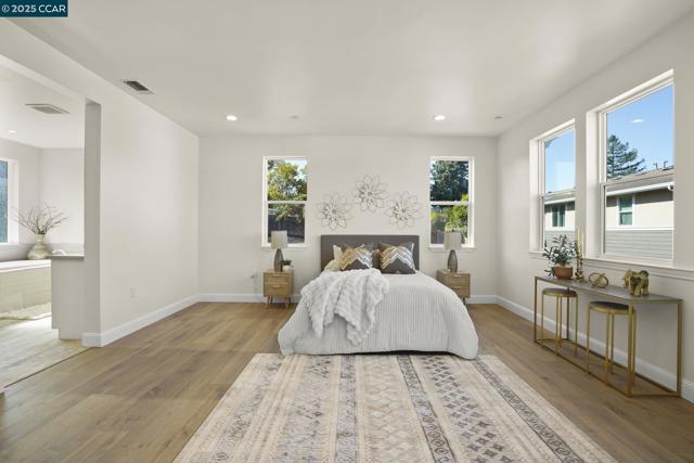 207 Valley View Pl, El Sobrante CA: https://media.crmls.org/mediaz/6aae6c25-48fb-449d-9df7-25239415e6c7.jpg