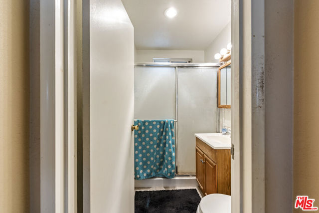 4119 Florence Street, Simi Valley CA: https://media.crmls.org/mediaz/6aaea6b5-d946-4785-9fbf-7eb438182b17.jpg
