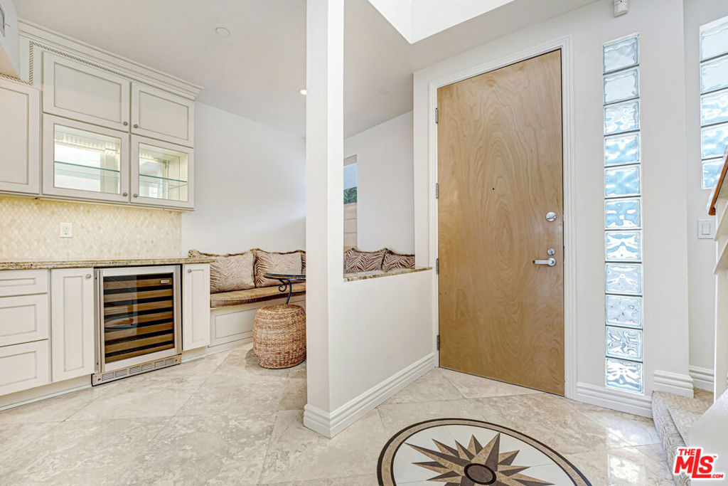 171 N Church Lane #PH10