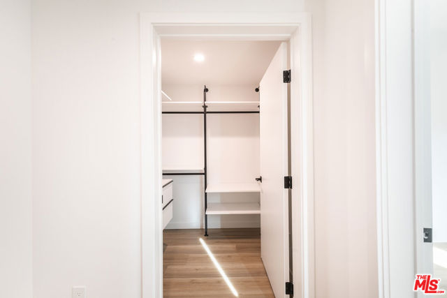 829 Larrabee Street, West Hollywood CA: https://media.crmls.org/mediaz/6aaf1719-897d-4bdf-bdf8-5b69a3f250b5.jpg
