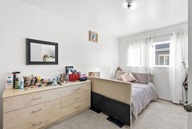 470 Willow Avenue, Half Moon Bay CA: https://media.crmls.org/mediaz/6aaf2043-41e5-44b4-ad9b-7e79d92e5be2.jpg