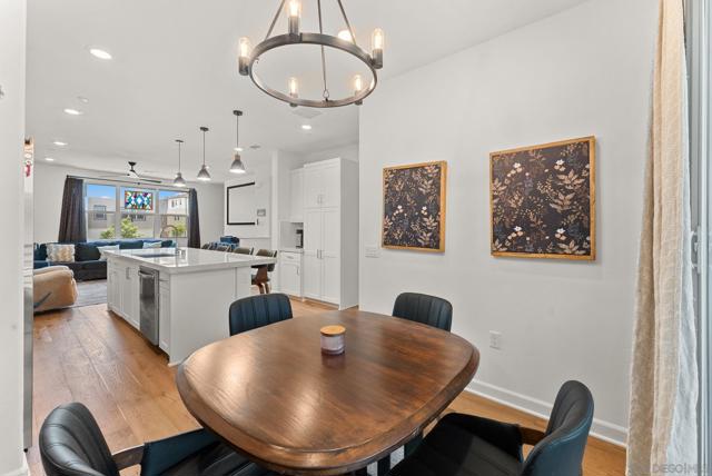 792 Vada St, Chula Vista CA: https://media.crmls.org/mediaz/6aaf4117-4808-41c5-bbb8-9878b452fce9.jpg