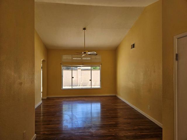4575 Park Hill Court, Antioch CA: https://media.crmls.org/mediaz/6aafbb84-0961-41dc-9aaf-2c020df9268e.jpg
