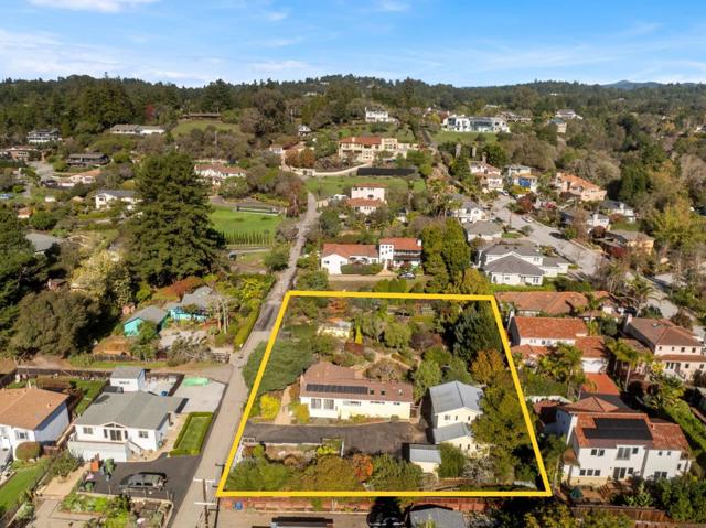 3360 Merrill Road, Aptos CA: https://media.crmls.org/mediaz/6aafc581-7b68-47a1-b21f-1be5e6056101.jpg