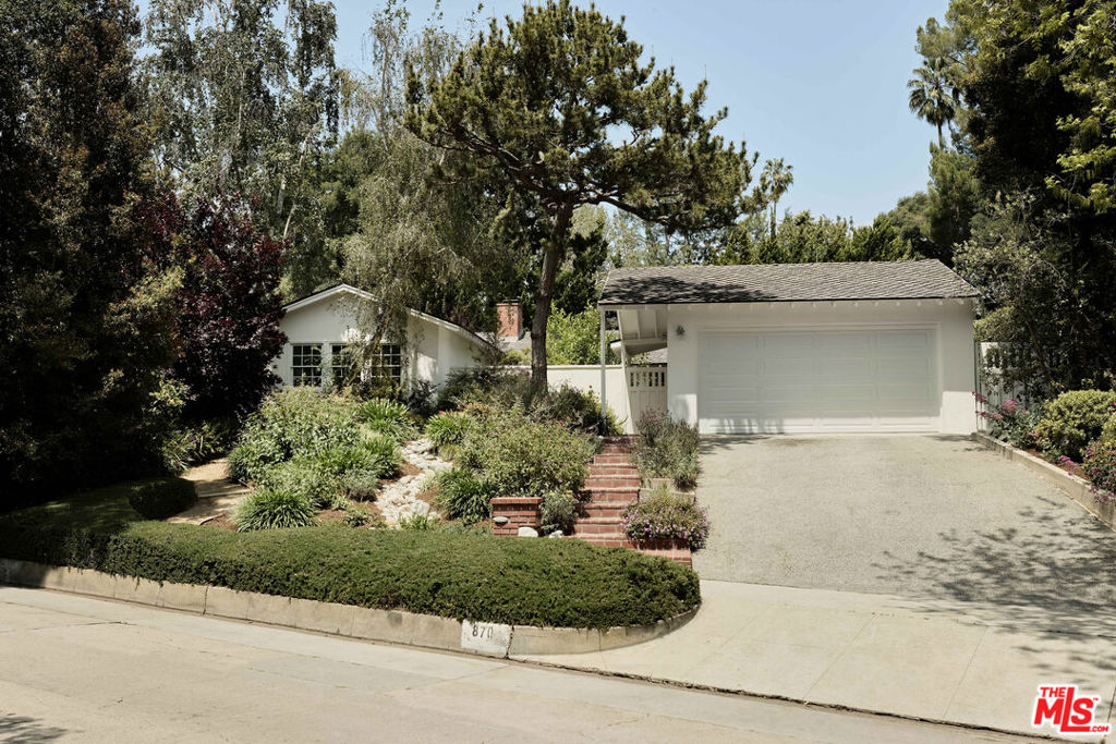 870 Laguna Road