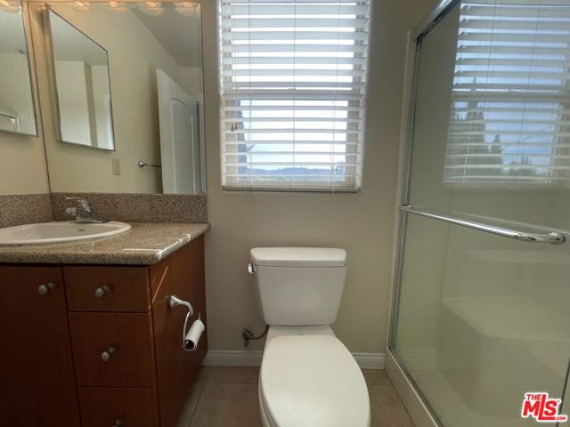 15024 Magnolia Boulevard, Sherman Oaks CA: https://media.crmls.org/mediaz/6ab04774-116e-4c24-a91f-596a852d7810.jpg