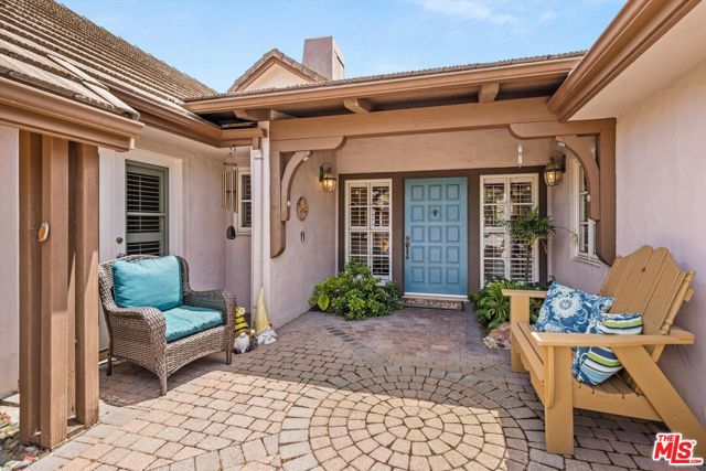 5441 Toltec Drive, Santa Barbara CA: https://media.crmls.org/mediaz/6ab0939c-5ddb-47f3-9519-0c489198c14f.jpg