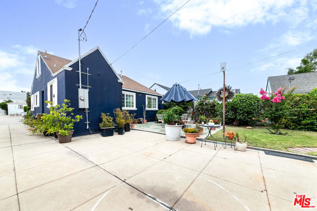 1841 Clyde Avenue, Los Angeles CA: https://media.crmls.org/mediaz/6ab31ced-328f-4659-8b9b-c6991324c175.jpg