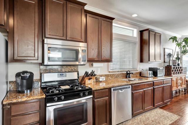 1050 Borregas Avenue, Sunnyvale CA: https://media.crmls.org/mediaz/6ab3349c-763f-414d-b70b-0c7f99207068.jpg