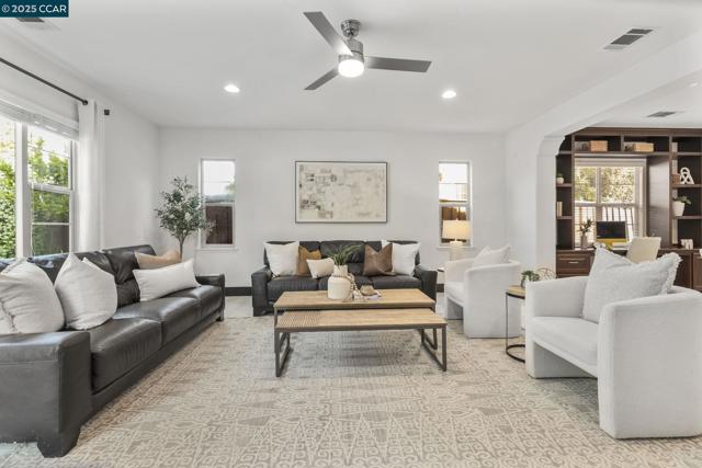 7509 Balmoral Way, San Ramon CA: https://media.crmls.org/mediaz/6ab337bd-d8de-4191-80a3-cf46377eb8ce.jpg