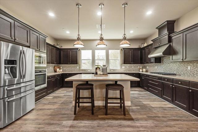 481 Logan Way, Marina CA: https://media.crmls.org/mediaz/6ab38900-7141-4013-b46f-57685633b033.jpg