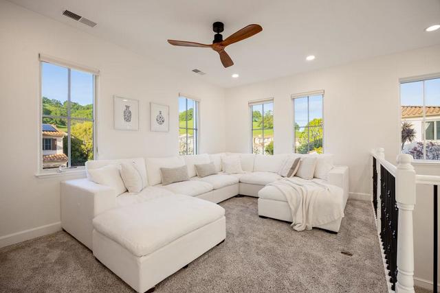 2953 Pebble Beach Circle, Fairfield CA: https://media.crmls.org/mediaz/6ab4b4b2-b8df-40fc-b0e6-107992ae5f67.jpg