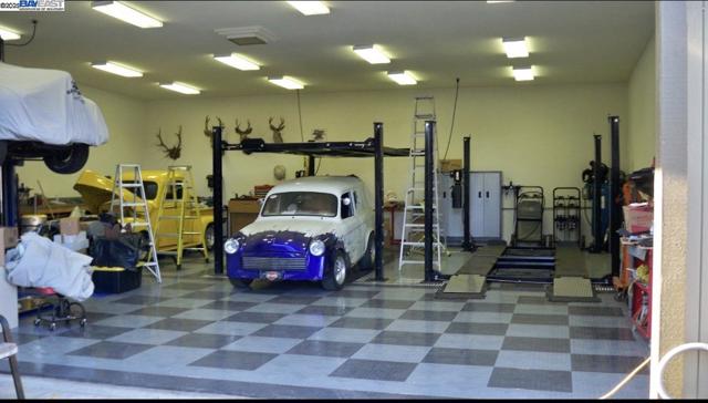 1672 Crescent Avenue, Castro Valley CA: https://media.crmls.org/mediaz/6ab4bc9a-6f5f-4a2d-baa7-0cd8c0900e26.jpg